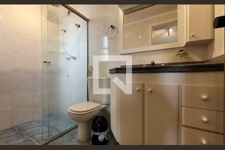 Apartamento para alugar com 100m², 3 quartos e 2 vagasBanheiro da suíte