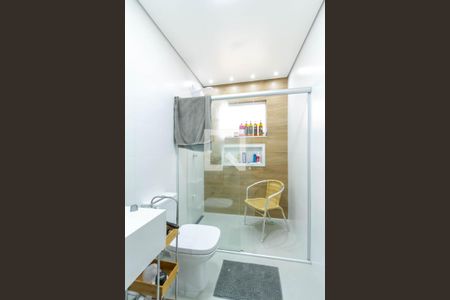 Casa à venda com 352m², 4 quartos e 6 vagasBanheiro da Suíte 4