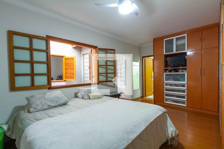 Casa à venda com 352m², 4 quartos e 6 vagasSuíte 3