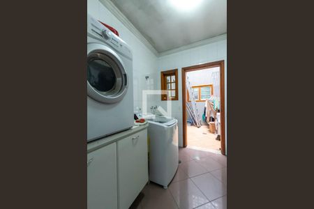 Casa à venda com 352m², 4 quartos e 6 vagasÁrea de Serviço