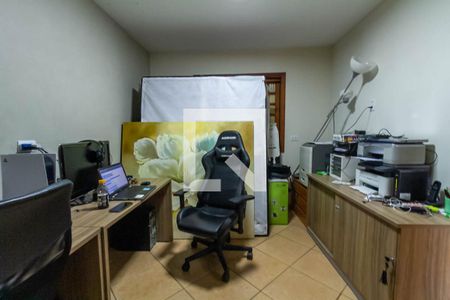 Casa à venda com 352m², 4 quartos e 6 vagasEscritório