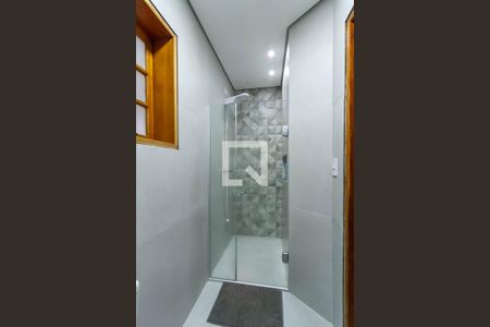 Casa à venda com 352m², 4 quartos e 6 vagasBanheiro da Suíte 2