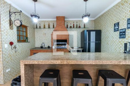 Casa à venda com 352m², 4 quartos e 6 vagasChurrasqueira