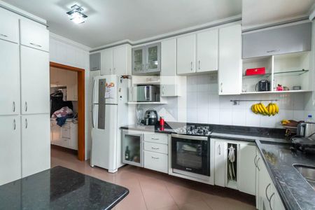 Casa à venda com 352m², 4 quartos e 6 vagasCozinha