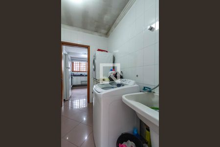 Casa à venda com 352m², 4 quartos e 6 vagasÁrea de Serviço