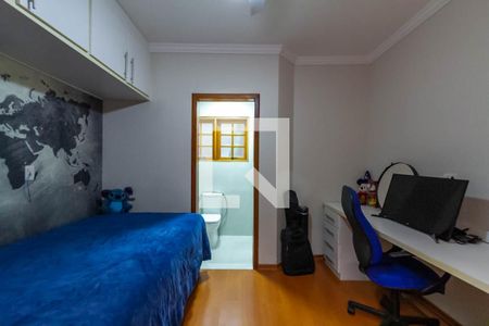 Casa à venda com 352m², 4 quartos e 6 vagasSuíte 2