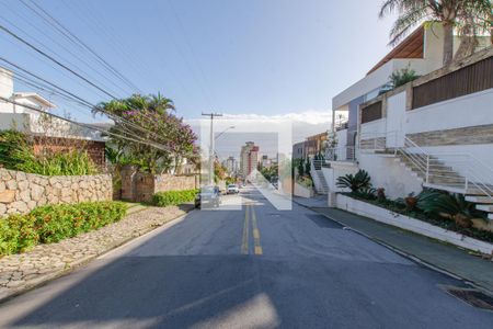 Apartamento para alugar com 80m², 1 quarto e 1 vagaVista da rua