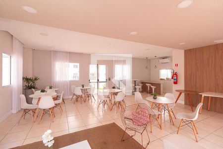 Apartamento para alugar com 43m², 2 quartos e sem vagaÁrea comum - Salão de festas