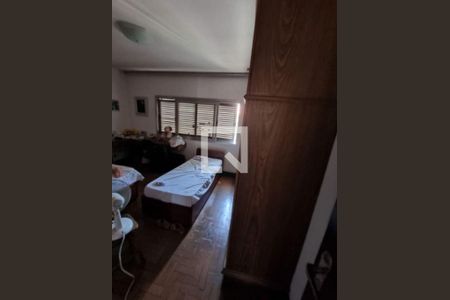 Casa à venda com 4 quartos, 300m² em Vila Cruzeiro, São Paulo