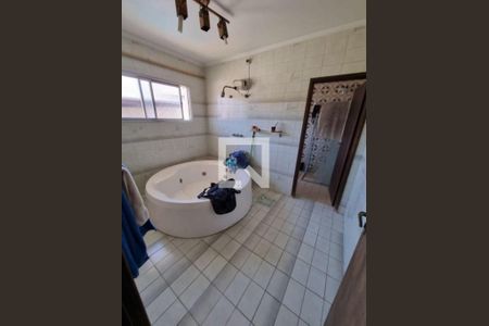 Casa à venda com 4 quartos, 300m² em Vila Cruzeiro, São Paulo