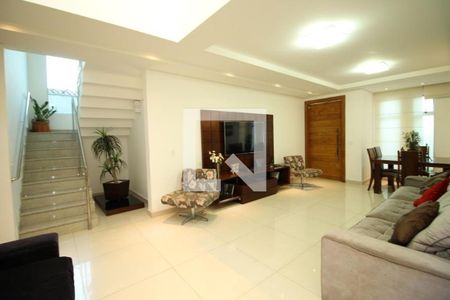 Casa à venda com 4 quartos, 356m² em Santa Monica, Belo Horizonte