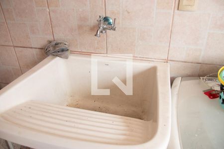 Casa à venda com 250m², 3 quartos e 2 vagasÁrea de Serviço