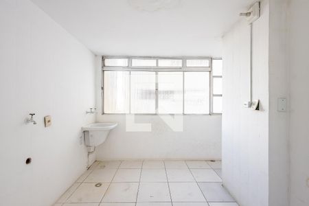 Apartamento à venda com 110m², 3 quartos e 1 vagaÁrea de Serviço