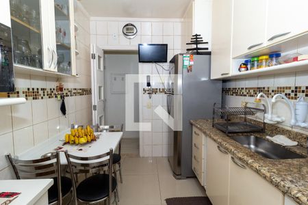 Apartamento à venda com 67m², 2 quartos e 1 vagaCozinha