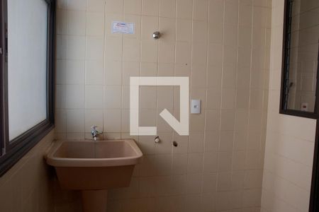Área de Serviço de apartamento para alugar com 3 quartos, 90m² em Centro, Ribeirão Preto
