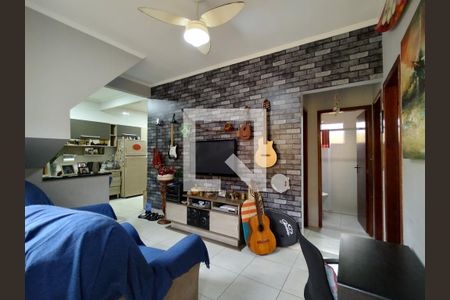 Sala de casa de condomínio para alugar com 3 quartos, 72m² em Ocian, Praia Grande