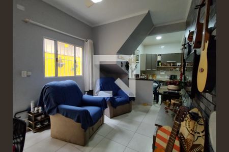 Sala de casa de condomínio para alugar com 3 quartos, 72m² em Ocian, Praia Grande