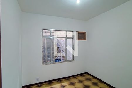 quarto 1 de casa para alugar com 2 quartos, 220m² em Taquara, Rio de Janeiro