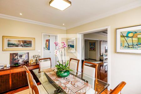 Apartamento à venda com 270m², 4 quartos e 4 vagasSala de jantar