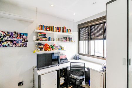 Apartamento à venda com 270m², 4 quartos e 4 vagasQuarto 1