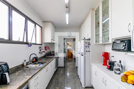 Apartamento à venda com 270m², 4 quartos e 4 vagasCozinha