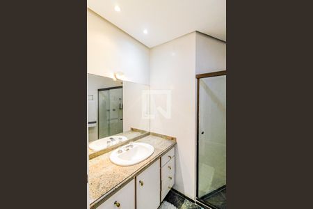 Apartamento à venda com 270m², 4 quartos e 4 vagasBanheiro