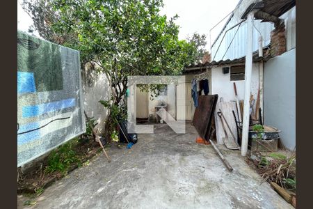 Casa à venda com 200m², 3 quartos e sem vaga Casa à venda com 200m², 3 quartos e sem vagaQuintal fundos