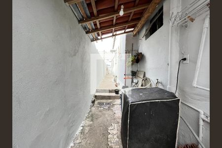 Casa à venda com 200m², 3 quartos e sem vaga Casa à venda com 200m², 3 quartos e sem vagaLavanderia