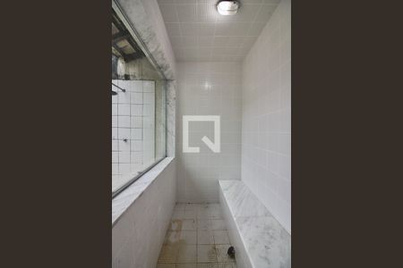 Casa de condomínio à venda com 300m², 4 quartos e 2 vagas Casa de condomínio à venda com 300m², 4 quartos e 2 vagasSaúna