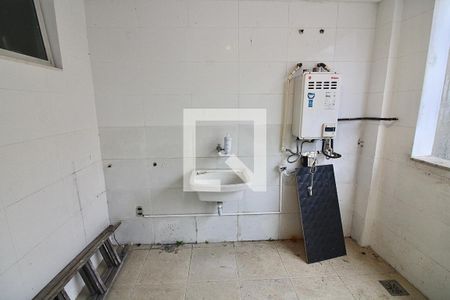 Casa de condomínio à venda com 300m², 4 quartos e 2 vagas Casa de condomínio à venda com 300m², 4 quartos e 2 vagasÁrea de Serviço