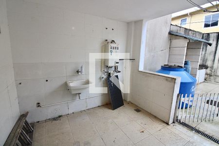 Casa de condomínio à venda com 300m², 4 quartos e 2 vagas Casa de condomínio à venda com 300m², 4 quartos e 2 vagasÁrea de Serviço