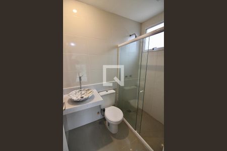 Casa de condomínio à venda com 300m², 4 quartos e 2 vagas Casa de condomínio à venda com 300m², 4 quartos e 2 vagasBanheiro da Suíte 3