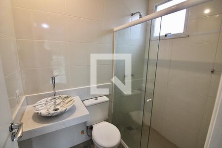 Casa de condomínio à venda com 300m², 4 quartos e 2 vagas Casa de condomínio à venda com 300m², 4 quartos e 2 vagasBanheiro da Suíte 3