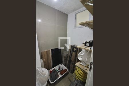 Casa de condomínio à venda com 300m², 4 quartos e 2 vagas Casa de condomínio à venda com 300m², 4 quartos e 2 vagasQuarto de Serviço