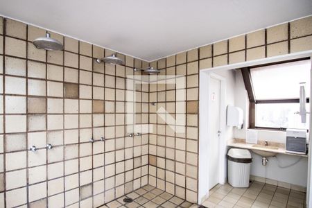 Studio à venda com 37m², 1 quarto e 1 vaga Studio à venda com 37m², 1 quarto e 1 vagaÁrea comum- duchas