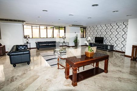 Studio à venda com 37m², 1 quarto e 1 vaga Studio à venda com 37m², 1 quarto e 1 vagaÁrea comum-coliving c/ TV