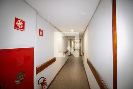 Studio à venda com 37m², 1 quarto e 1 vaga Studio à venda com 37m², 1 quarto e 1 vagaCorredor do andar