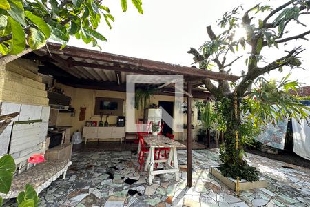 Casa à venda com 150m², 3 quartos e 2 vagasÁrea Externa