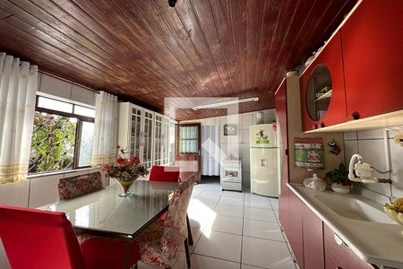 Casa à venda com 150m², 3 quartos e 2 vagasCozinha