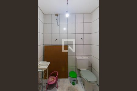 Casa à venda com 250m², 4 quartos e 4 vagasBanheiro 4 - Externo