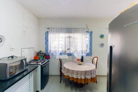 Casa à venda com 250m², 4 quartos e 4 vagasCozinha