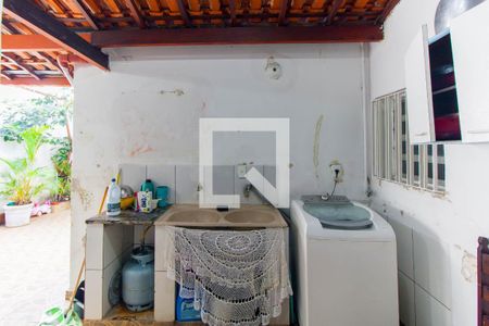 Casa à venda com 250m², 4 quartos e 4 vagasLavanderia