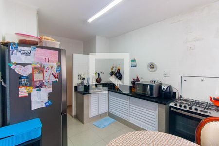 Casa à venda com 250m², 4 quartos e 4 vagasCozinha