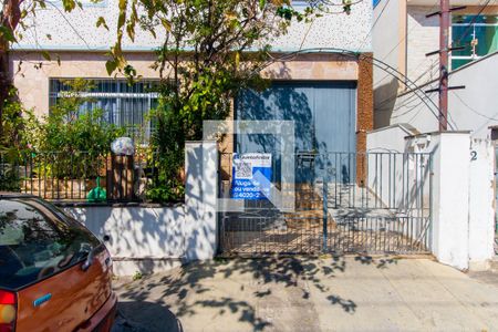 Casa à venda com 250m², 4 quartos e 4 vagasPlaca Instalada