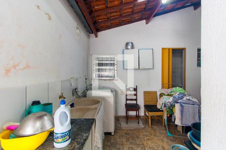 Casa à venda com 250m², 4 quartos e 4 vagasLavanderia