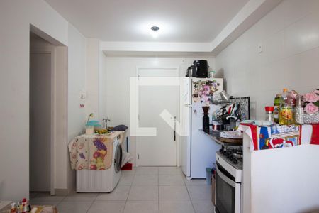 Apartamento para alugar com 32m², 2 quartos e sem vaga Apartamento para alugar com 32m², 2 quartos e sem vagaSala-Cozinha