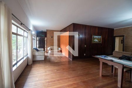 Sala de casa à venda com 5 quartos, 330m² em Chácara Monte Alegre, São Paulo