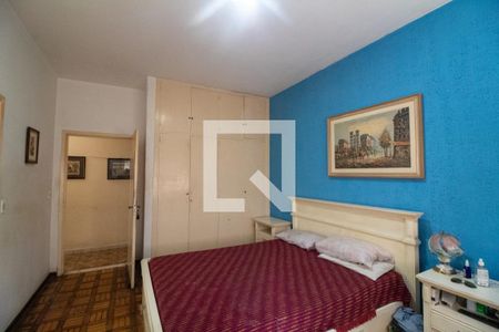 Casa à venda com 330m², 5 quartos e 5 vagas Casa à venda com 330m², 5 quartos e 5 vagasQuarto 2 - Suíte