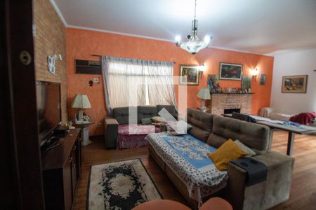 Sala de TV de casa à venda com 5 quartos, 330m² em Chácara Monte Alegre, São Paulo