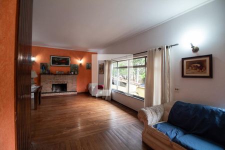 Sala de casa à venda com 5 quartos, 330m² em Chácara Monte Alegre, São Paulo